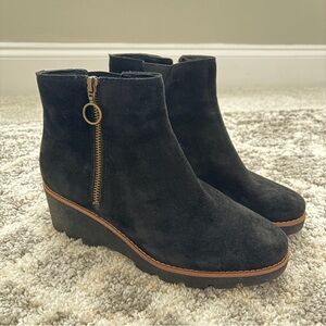 Vionic Black Suede Ankle Booties with Zipper